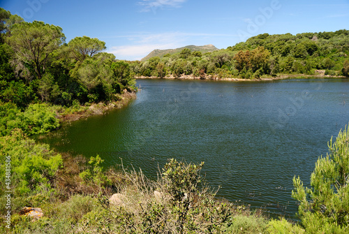 Veduta del lago Baratz, il solo naturale in Sardegna © Rodolfo