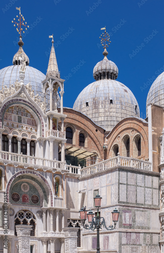 spiritual and material heritage of Byzantium embodied in Saint Mark's Basilica