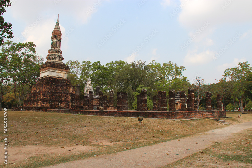 ruined brick buddhist temple (Wat Tra Phang Ngoen) in sukhothai (Thailand)
