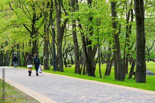 walking in the park © Дмитрий Поляков