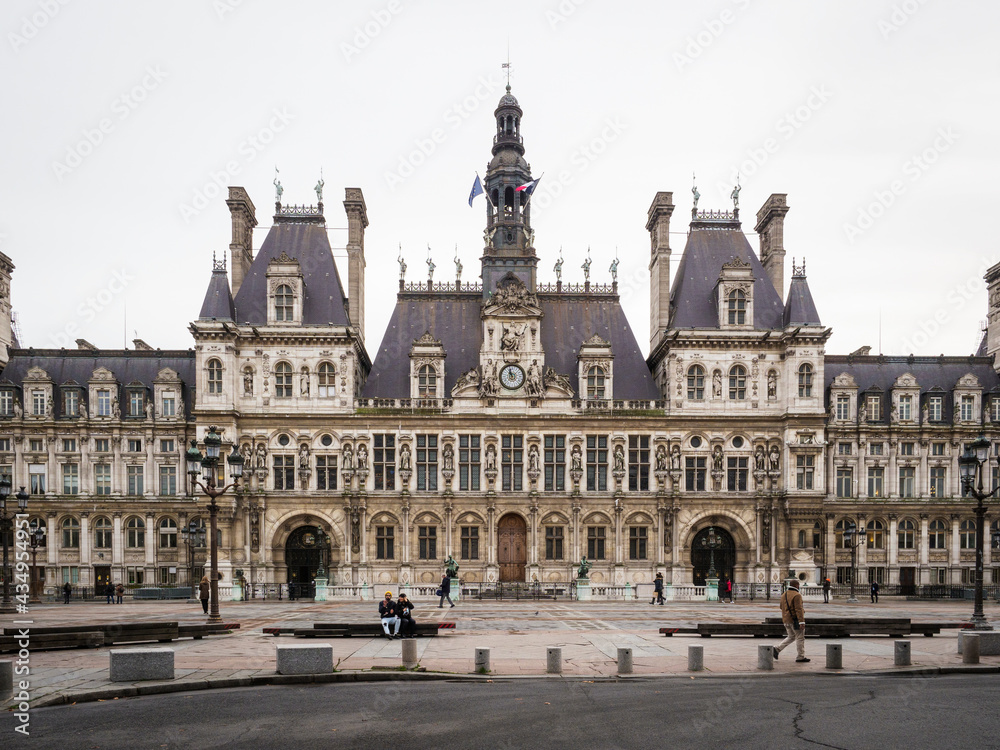 l'Hôtel de Ville de Paris