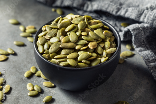 Raw Green Organic Pumpkin Seeds
