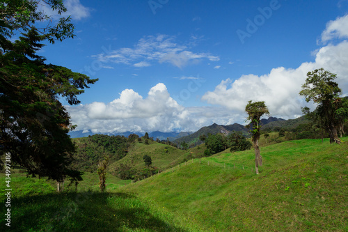 Paisaje soleado en montañas colombianas photo