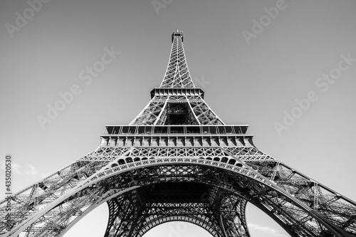 Eiffel Tower © nstanev