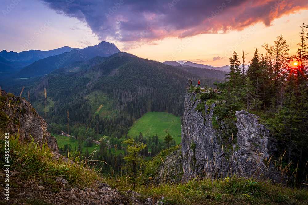 Zachód słońca nad Tatrami podziwiany z Nosala. Zakopane - Kalatówki, Dolina Bystrej - obrazy, fototapety, plakaty 