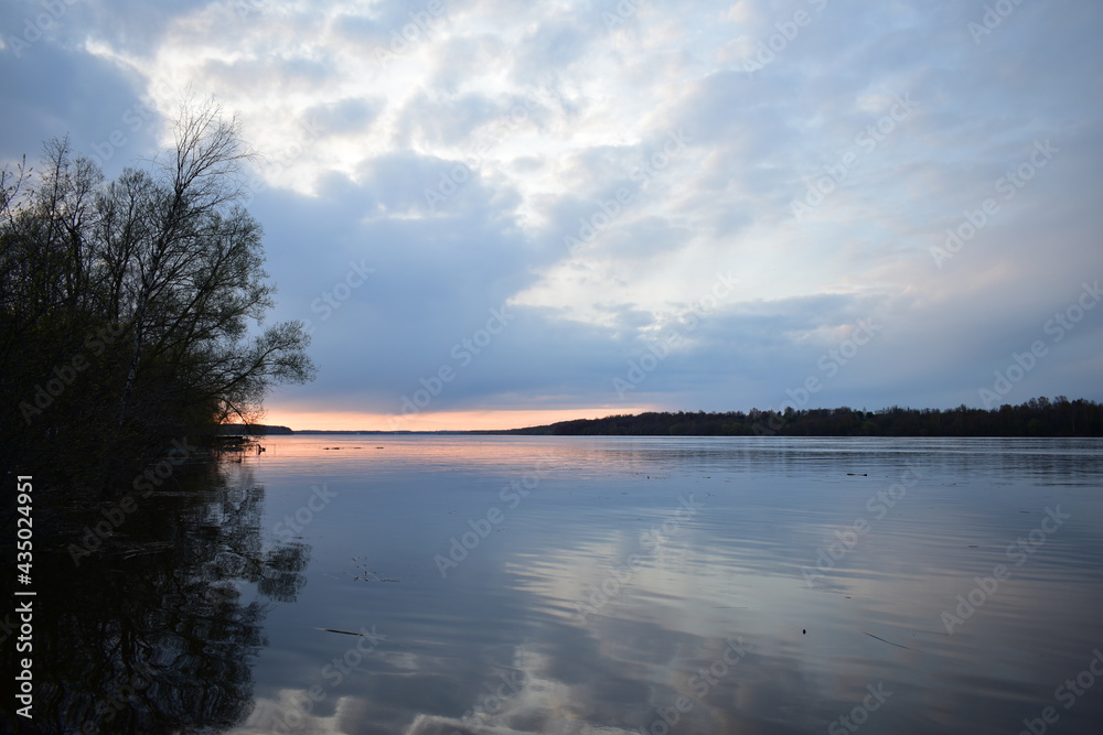 Fototapeta premium sunset over the river