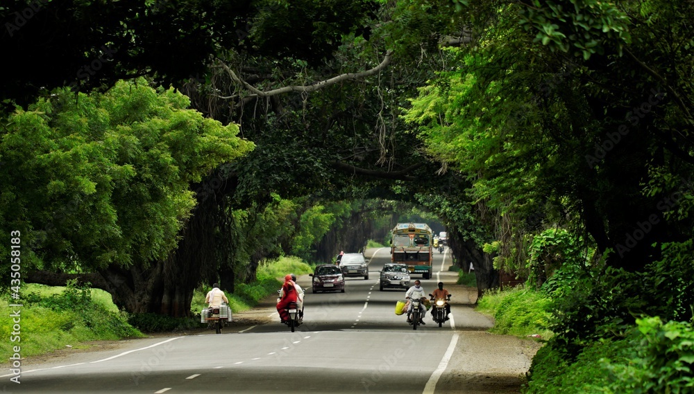 Obraz premium Traffic on road