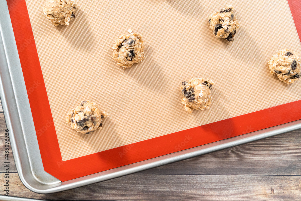 Chewy oatmeal raisin cookies Chewy oatmeal raisin cookies
