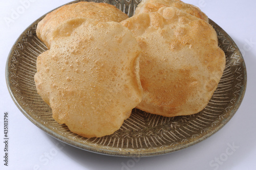 Tableau sur toile fried poori or puri made from wheat flour