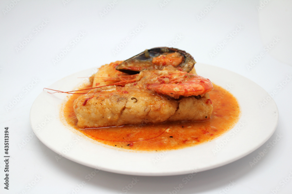 Merluza a la marinera con marisco Merluza a la marinera con marisco
