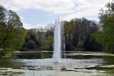 Staw z fontanna w Parku