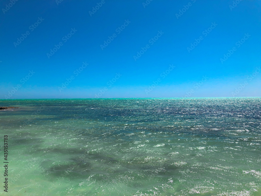 Fototapeta premium [Madagascar] Beautiful emerald green beach in Salary bay