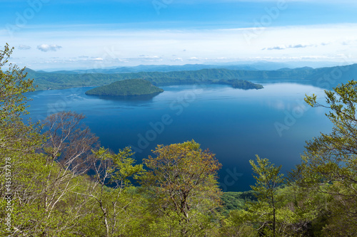 【青森県十和田湖】湖岸で最も標高の高い御鼻部山から眺める十和田湖