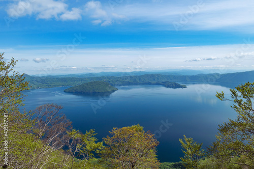 【青森県十和田湖】湖岸で最も標高の高い御鼻部山から眺める十和田湖