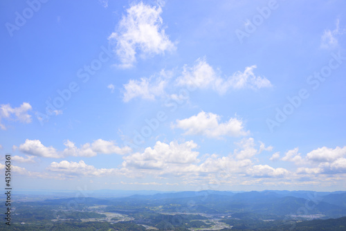 三重県　青山高原からの眺め（2021年5月　春） © okada1830＠MIE