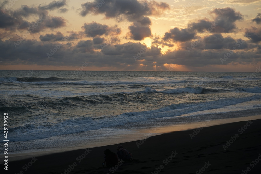 Obraz premium sunset on the beach