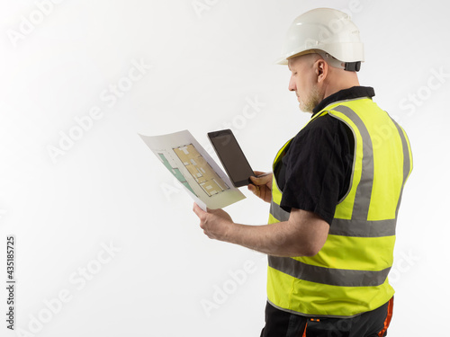 A construction engineer wit...