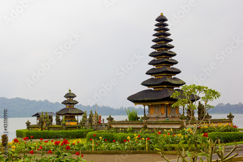 Pura Ulun Danu Bratan temple in bali island, İndonesia