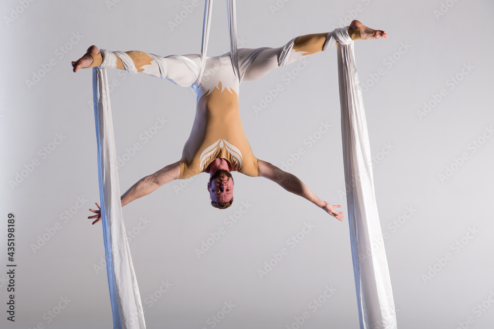 Aerial Ropes Gymnastics Couple of beautiful aerial gymnasts from Ukraine