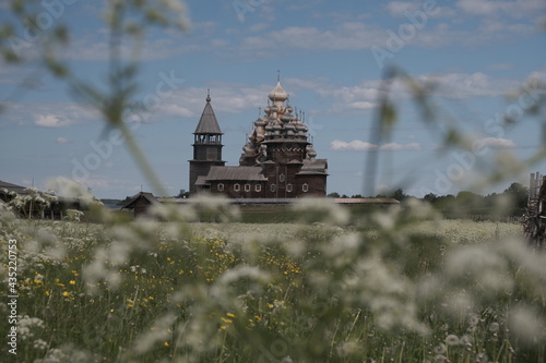 church of the holy trinity