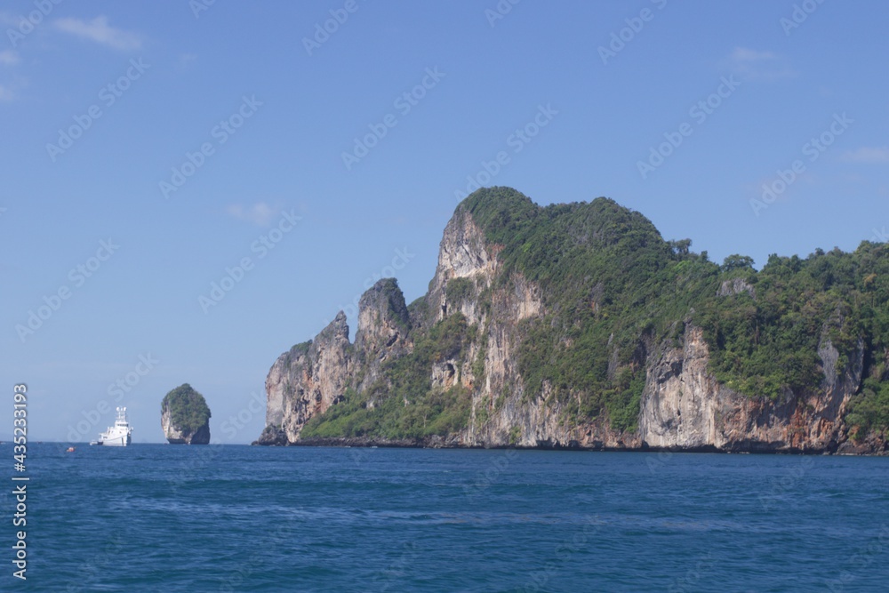 island in the sea, phi phi island, Thailand 