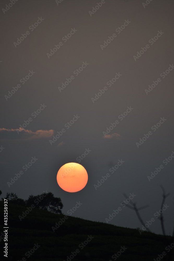 Sun setting in Munnar, Kerala Sun setting in Munnar, Kerala