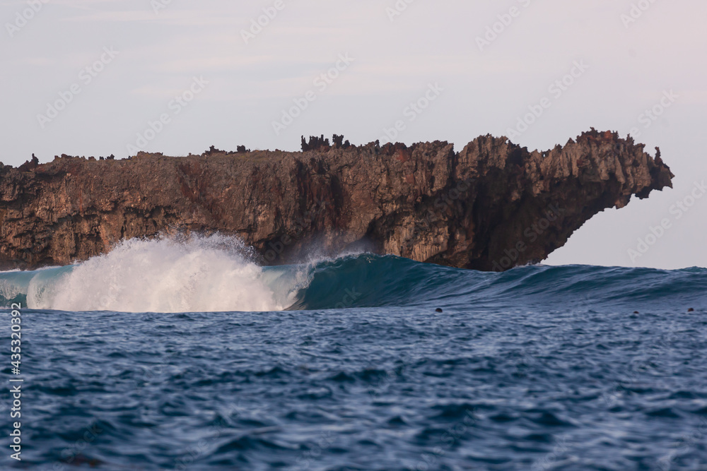 Obraz premium Surf Spot Stimpys Rock Island Siargao Island The Philippines