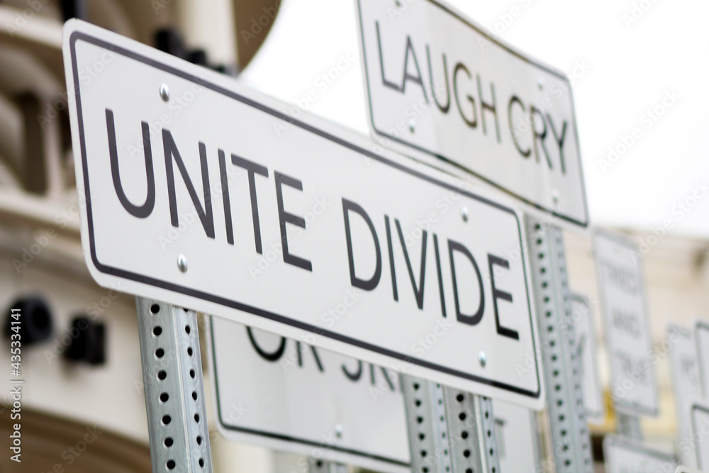 Obraz premium Salt Lake City Salt Palace Signs