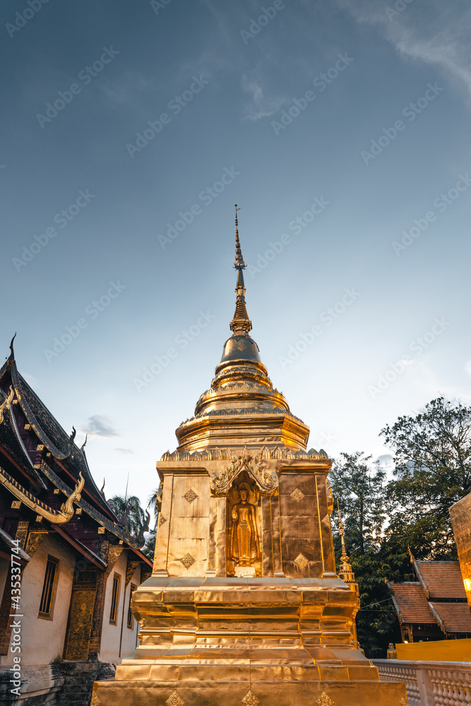 Golden Thai temples and pagodas