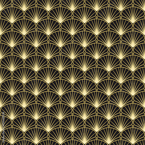 Art-Deco golden pattern, shells. Seamless pattern made in Art-Deco style.