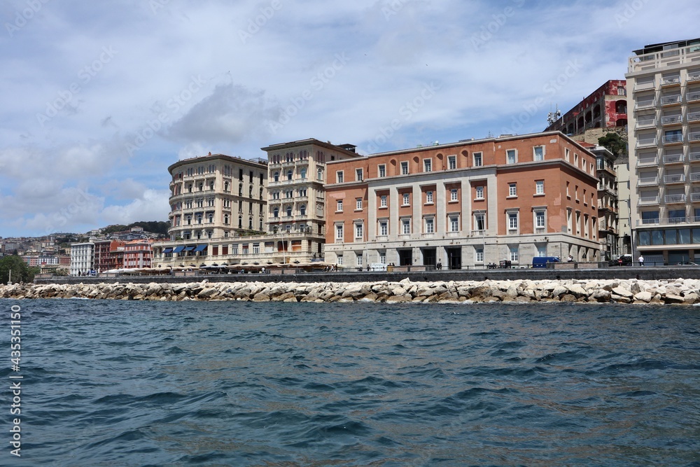 Napoli - Lungomare di Via Partenope dalla barca