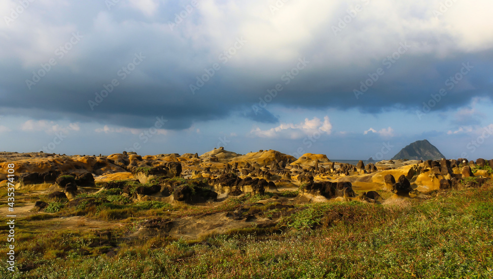 Obraz premium World's secret, rock formation- Heping island geopark, Taiwan.
