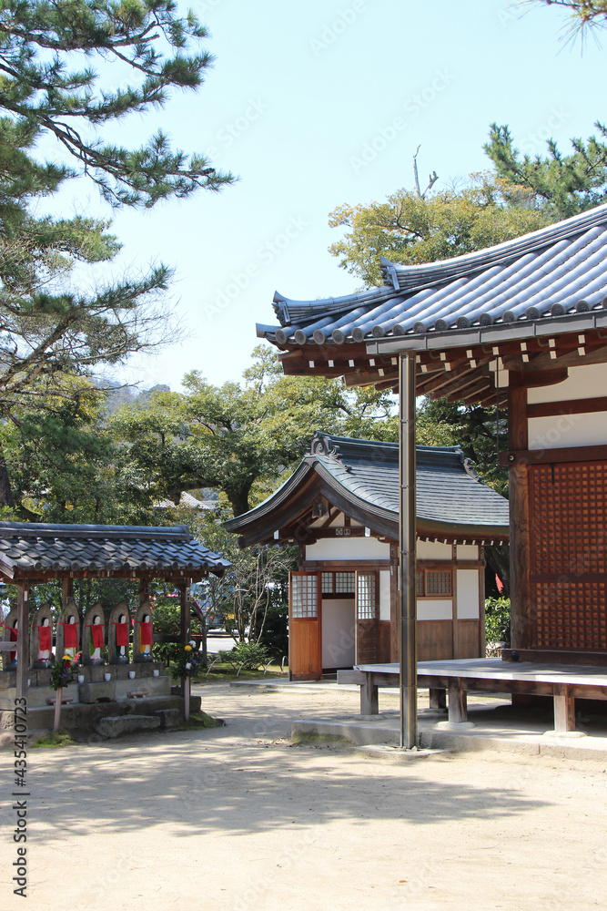 buddhist temple (chion-ji) in amanohashidate (japan) 