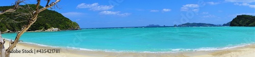 Beautiful tropical island. Calm waves on the blue water. Ino Beach in Zamami island, Okinawa, Japan - 日本 沖縄 座間味島 イノーの浜 