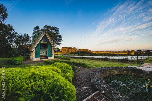 фотографія Capilla en el campo
