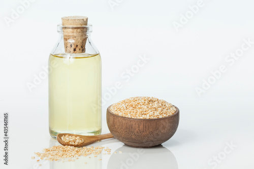 Sesamum indicum - Edible Organic White Sesame Seed Oil.