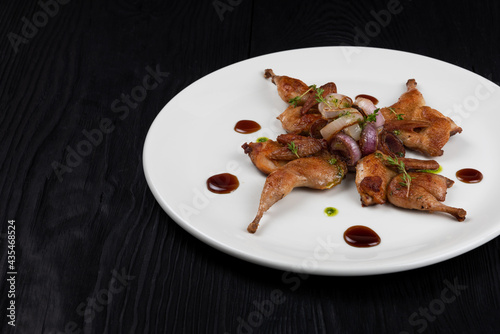 Roasted quails with vegetable