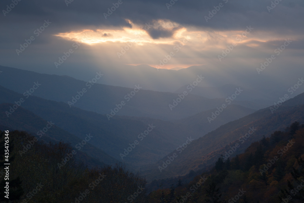 Obraz premium Sunrise in the Smoky Mountain