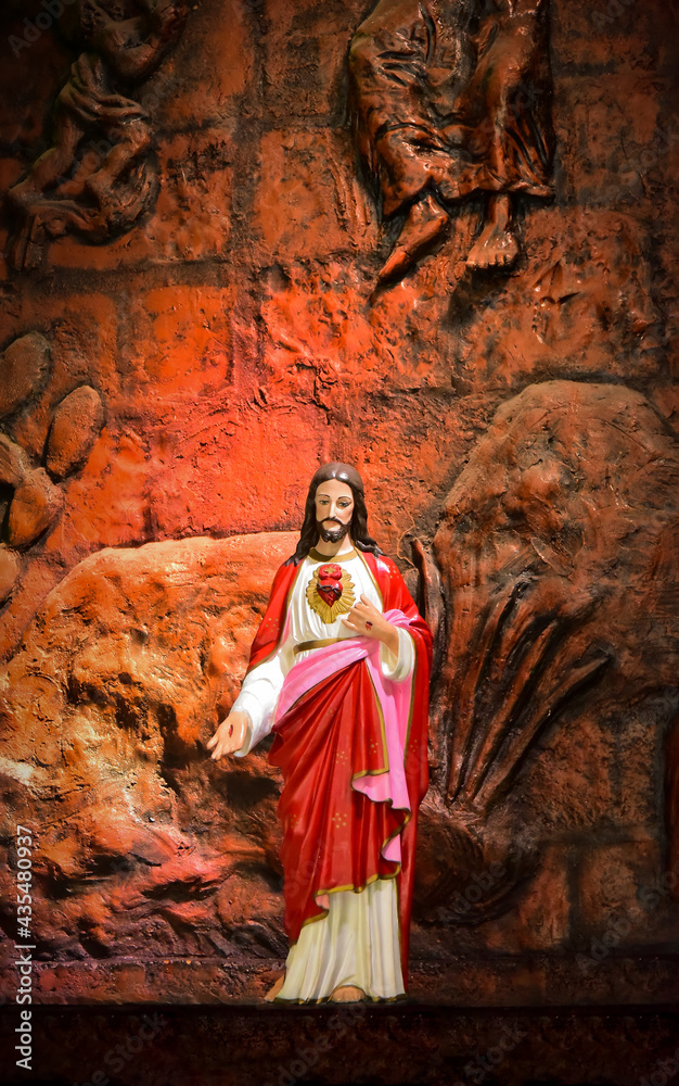 image of the sacred heart of Jesus, Holy Week