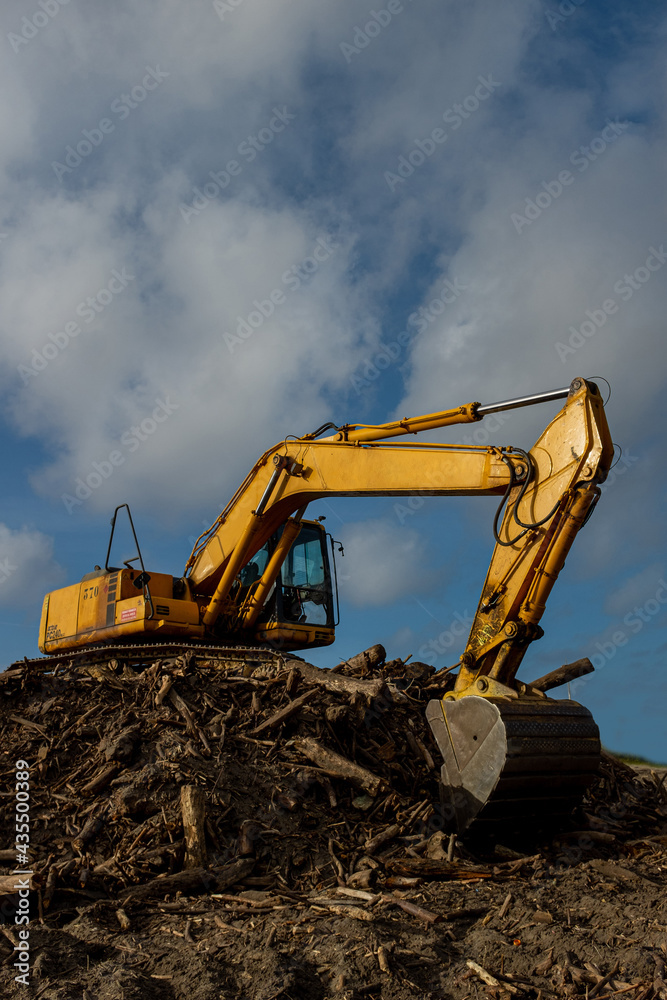 Obraz premium Excavator on woods