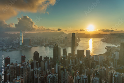 Canvas Print Sunrise over Victoria harbor of Hong Kong city