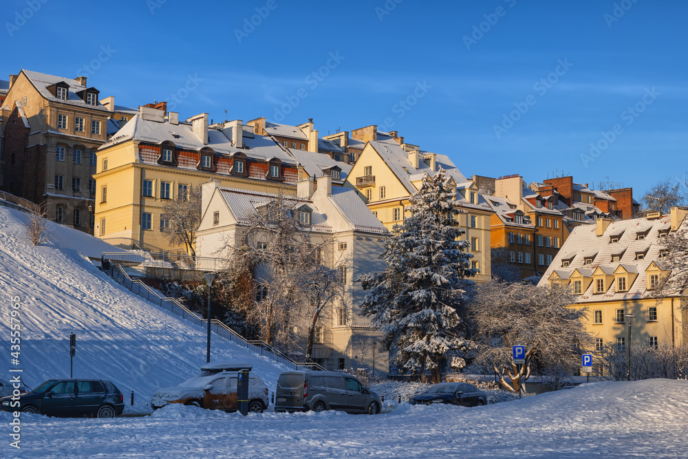 Obraz premium Warsaw Old Town Houses In Winter In Poland