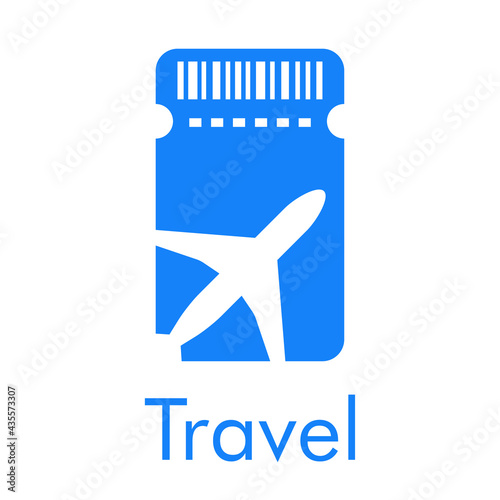 Logotipo con texto Travel y silueta de avión en tarjeta de embarque en color azul