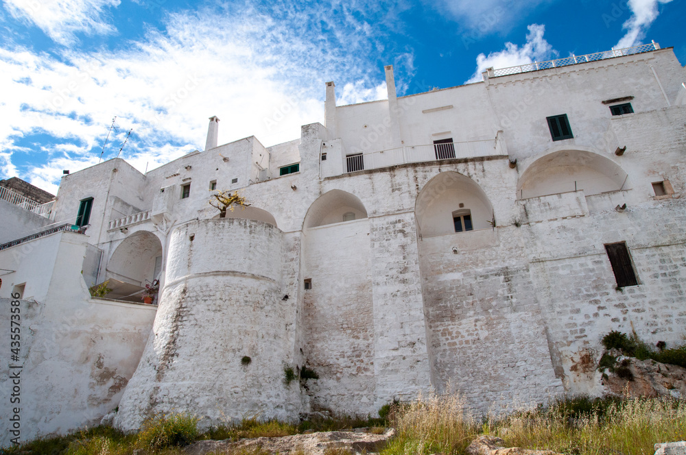 Italian medieval castle town scenic walking tour around fortress