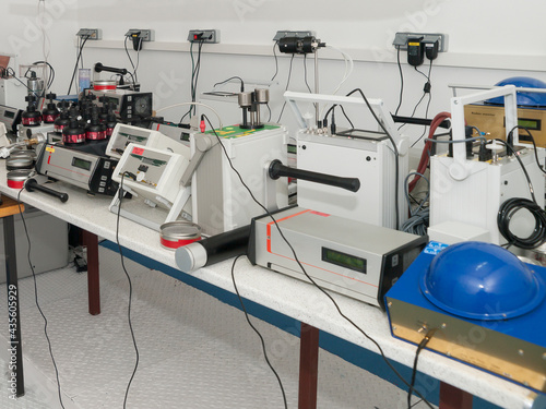 Dispositivos electronicos para mediir gas Radon .