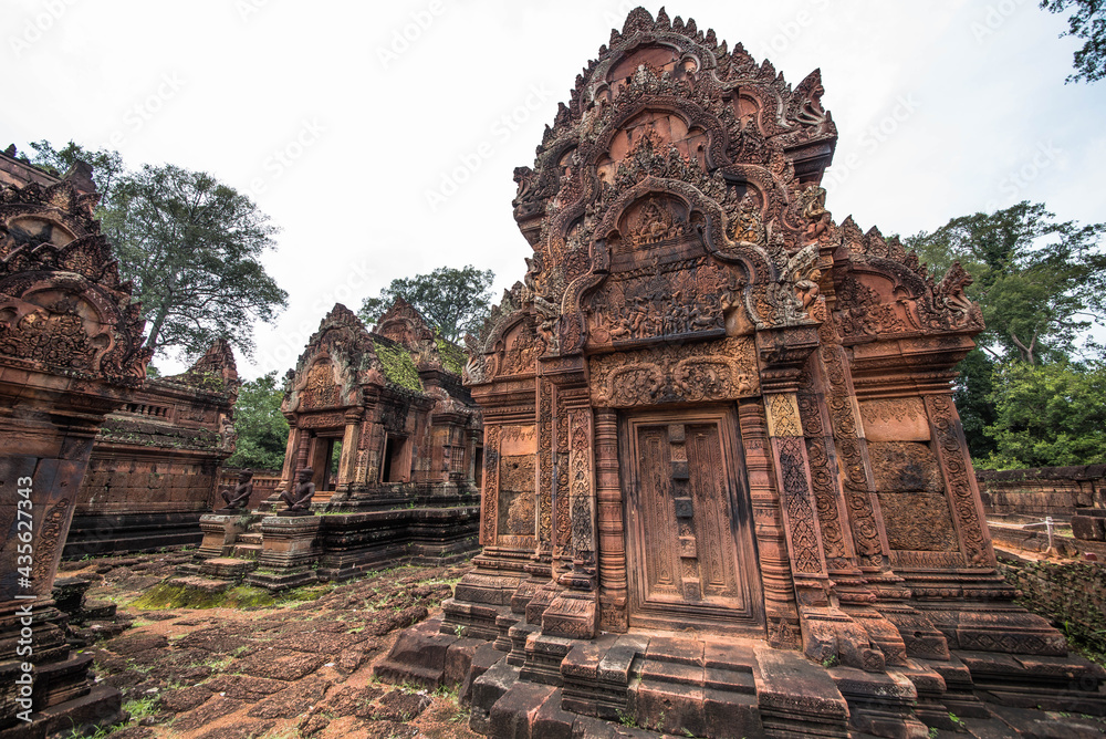 Banteay Srei is considered one of the most beautiful stone castles in Cambodia Banteay Srei is considered one of the most beautiful stone castles in Cambodia