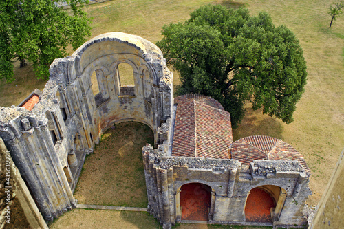 Fotografie Abbey de la Sauve-Majeure, Route to Santiago de Compostela, France, World Herita