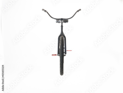 Obraz na płótnie Black Beach Cruiser isolated on white background w salonie
