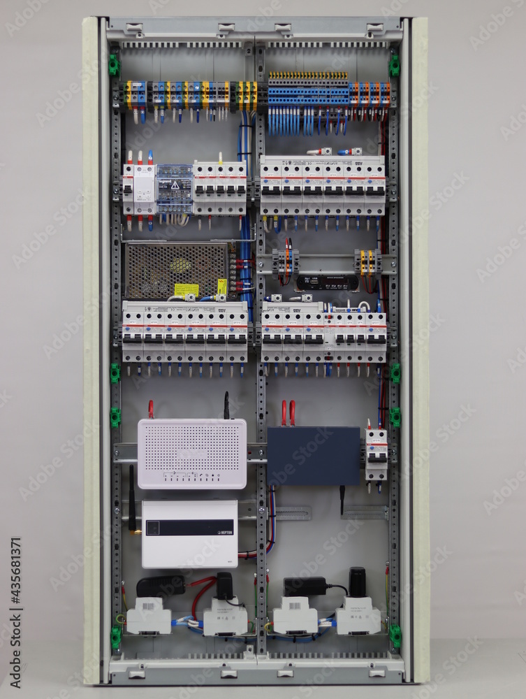 Electric panel for apartments and private residences in the Smart Home system.