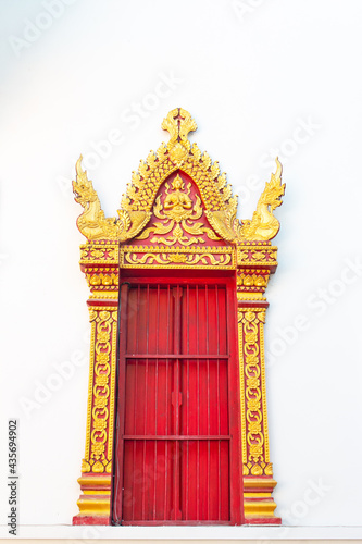 Obraz na płótnie Gates of an old Buddhist temple w salonie